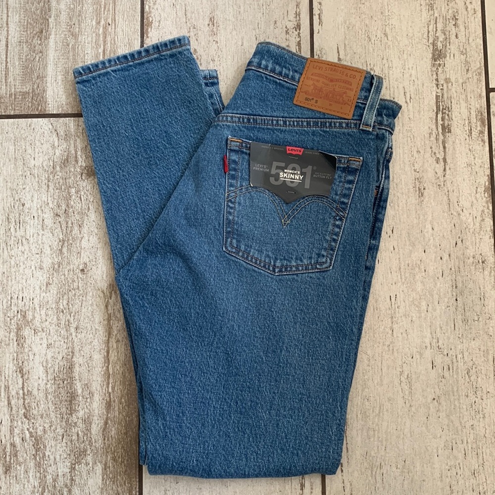 NWT Levi’s 501 skinny Jeans - Size 27